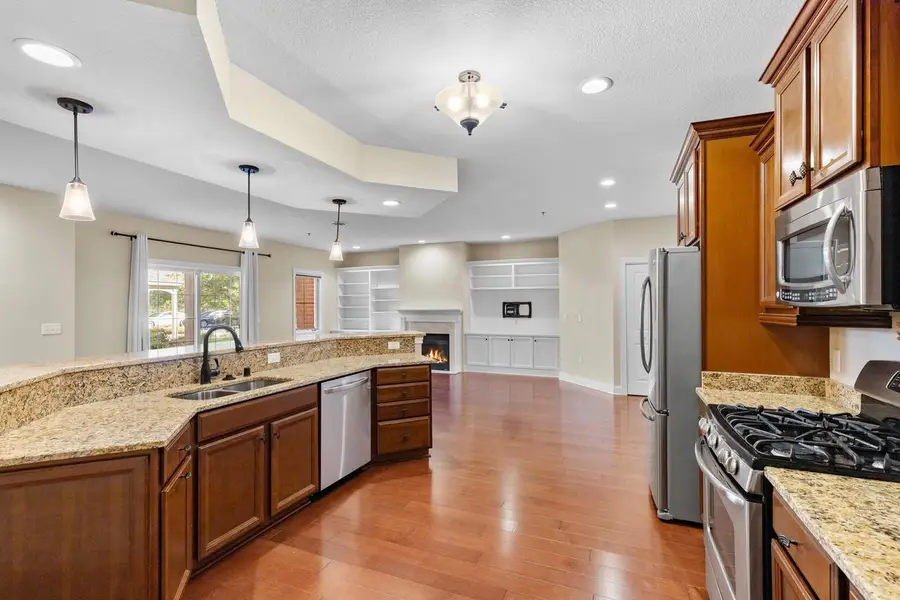 17490 Crest Hill DRIVE #10, Brookfield, WI 53045 - #3