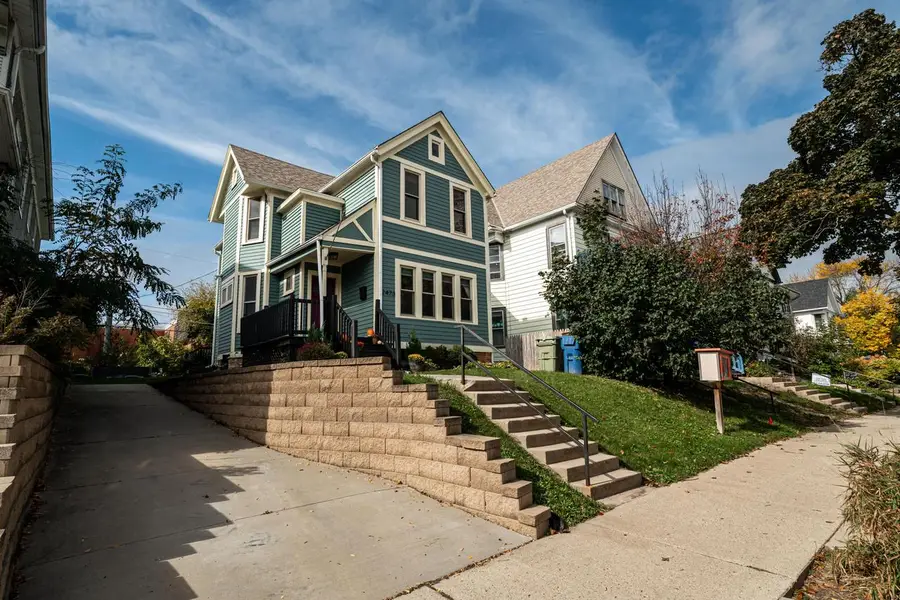 2473 N Cramer STREET, Milwaukee, WI 53211 - #2