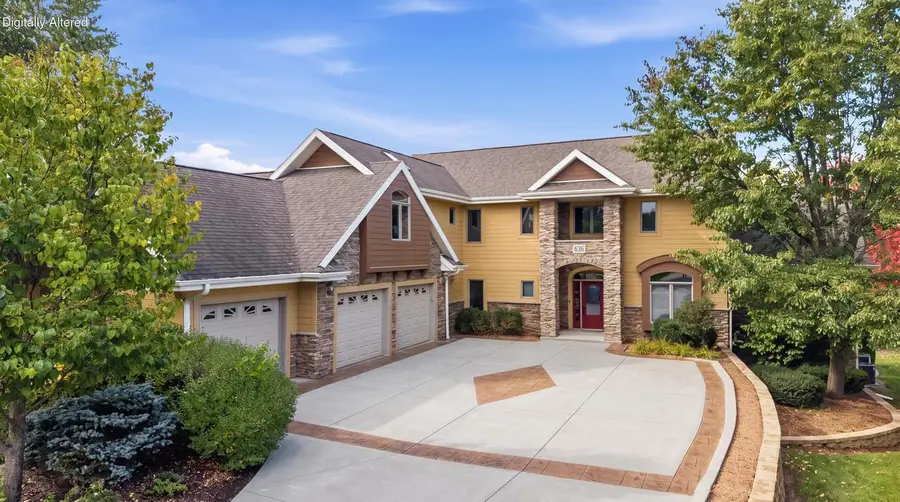 636 Mary Knoll LANE, Watertown, WI 53098 - #2