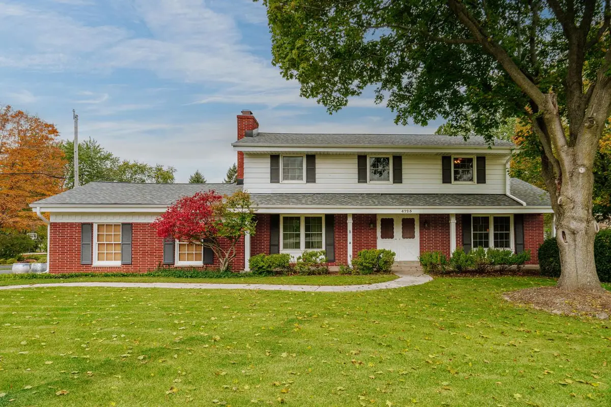4725 Camfield DRIVE, Brookfield, WI 53045 - #1