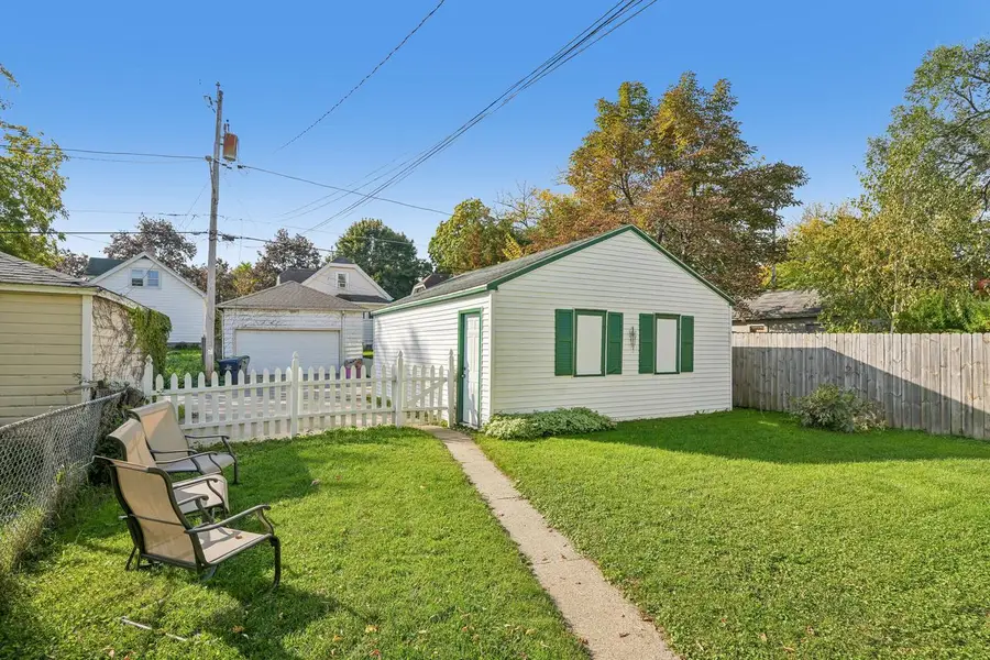 7707 W Hadley STREET #7707A, Milwaukee, WI 53222 - #3