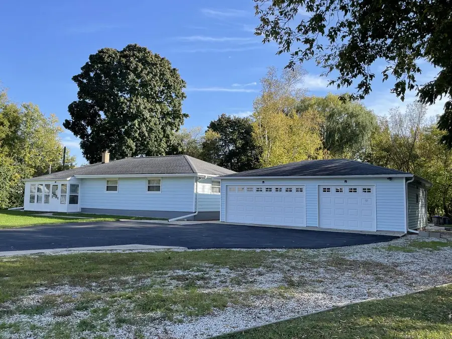 3019 W College AVENUE, Milwaukee, WI 53221 - #2