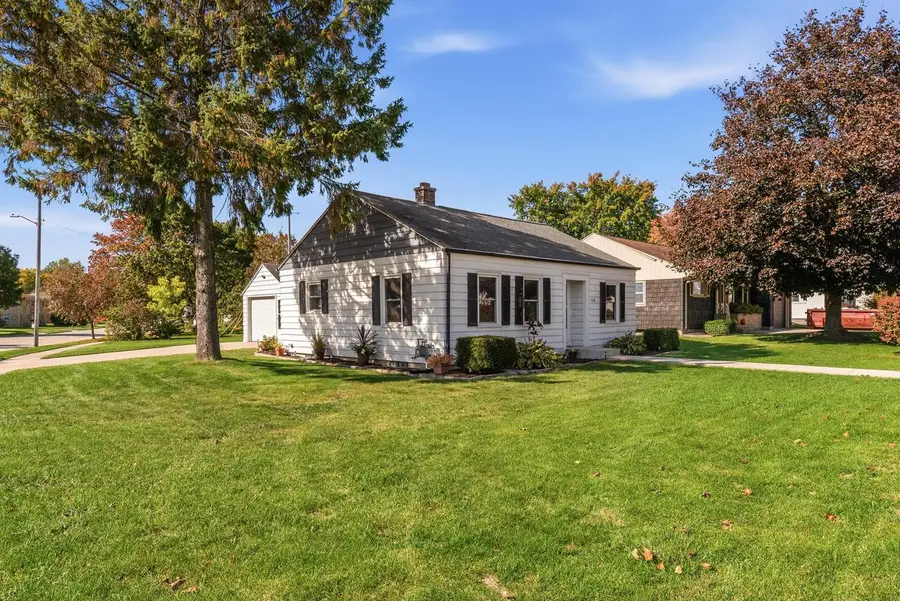 1203 Roseland DRIVE, Kewaskum, WI 53040 - #2