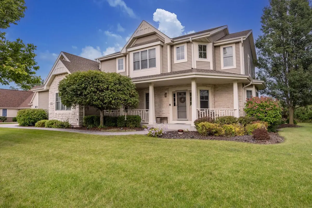 W192N5800 Spencers PASS, Menomonee Falls, WI 53051 - #1