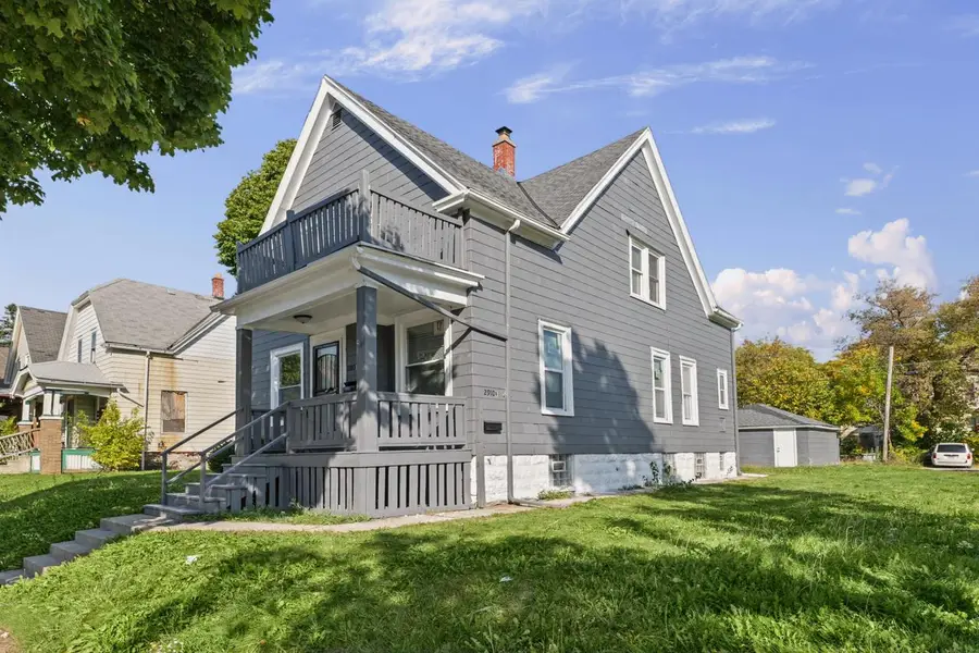2910 N 17th STREET, Milwaukee, WI 53206 - #2