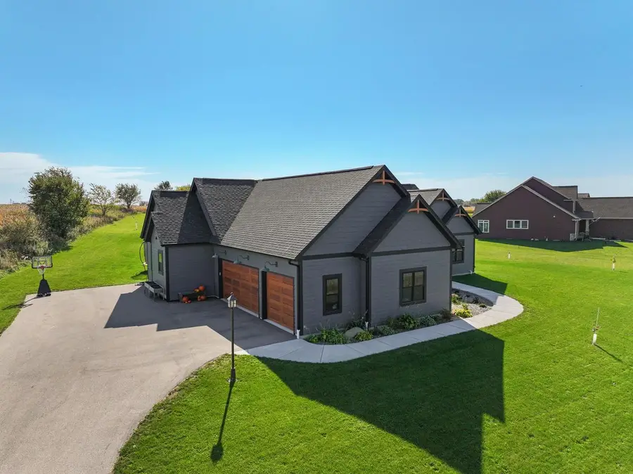 W3033 Preserve DRIVE, Elkhorn, WI 53121 - #3