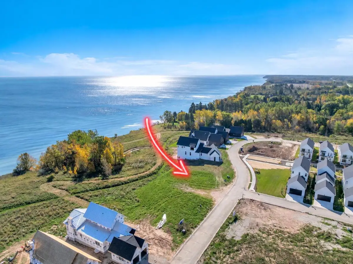 1202 SHIELING LANE #Lt15, Port Washington, WI 53074 - #1