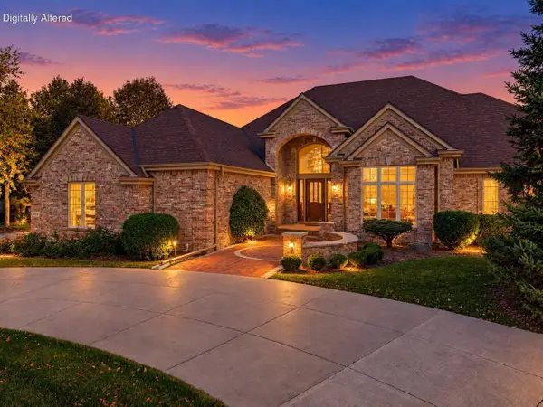 8434 S Fountain COURT, Franklin, WI 53132