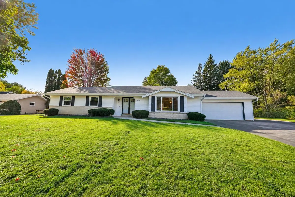 4595 Parkhurst DRIVE, Brookfield, WI 53045 - #1