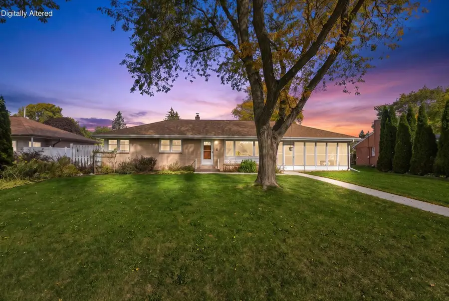 3344 W Edgerton AVENUE, Milwaukee, WI 53221 - #3