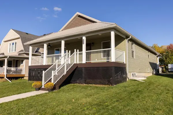 1208 Kilbourn Ave, Tomah, WI 54660