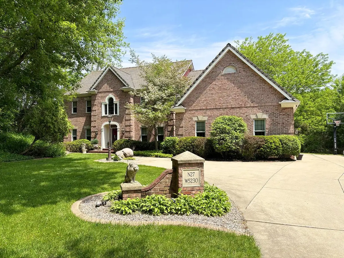 N27W5230 Hamilton ROAD, Cedarburg, WI 53012 - #1