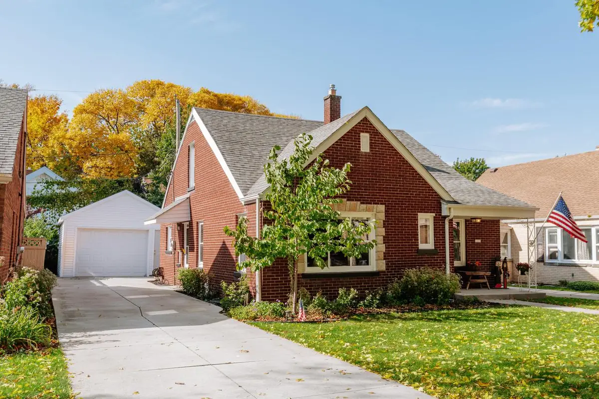 2237 Lefeber AVENUE, Wauwatosa, WI 53213 - #1