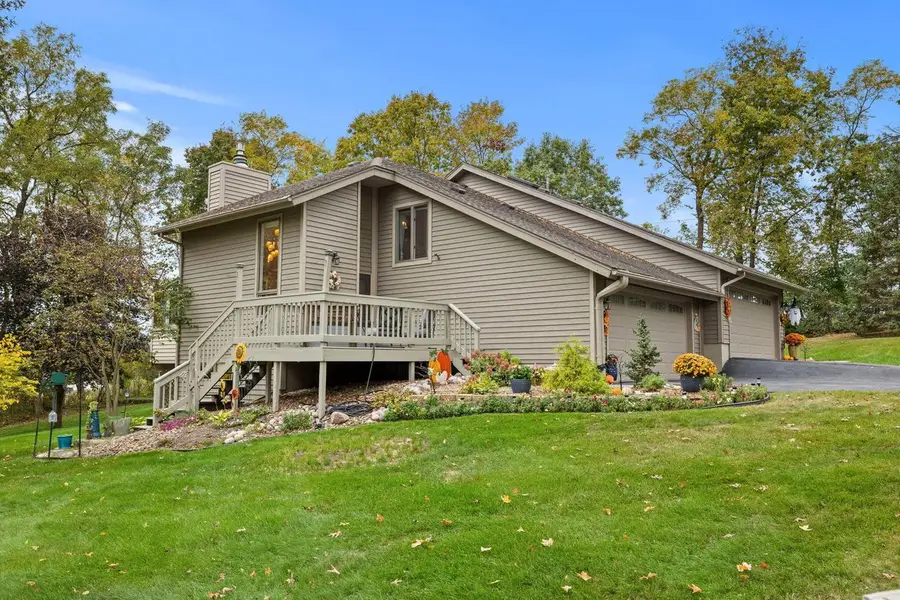 2604 East AVENUE N, Onalaska, WI 54650 - #2