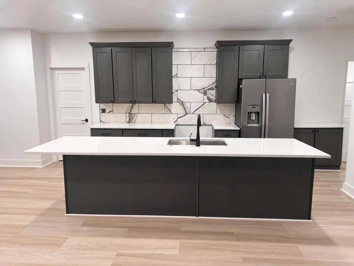 4254 S Whitnall AVENUE, Milwaukee, WI 53207 - #1