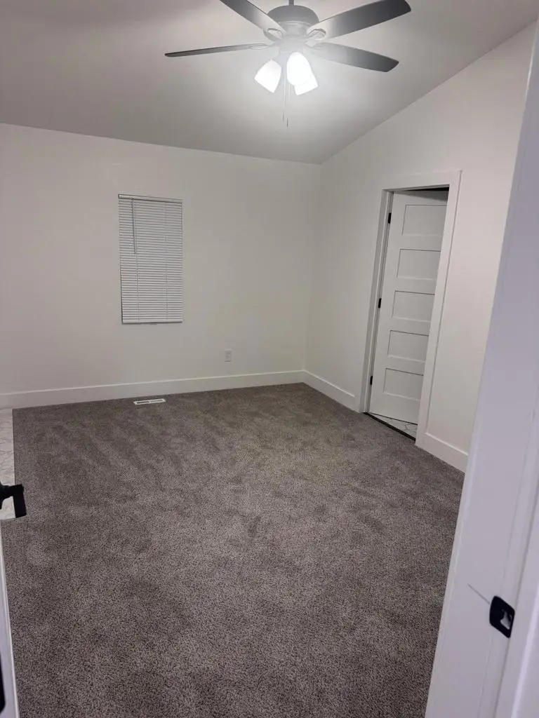 4254 S Whitnall AVENUE, Milwaukee, WI 53207 - #3