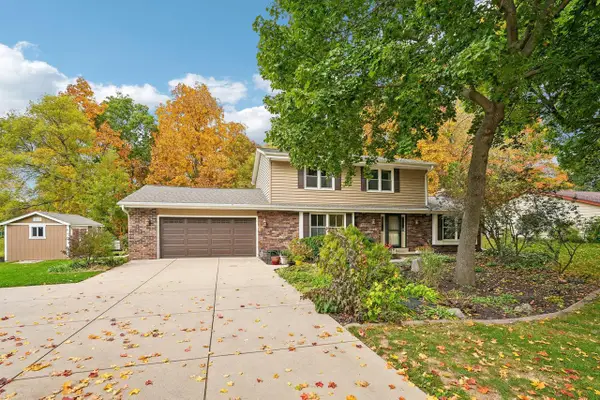4251 S Church DRIVE, New Berlin, WI 53151