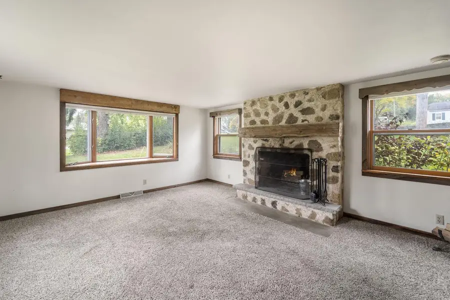 4307 W Grace AVENUE, Mequon, WI 53092 - #3
