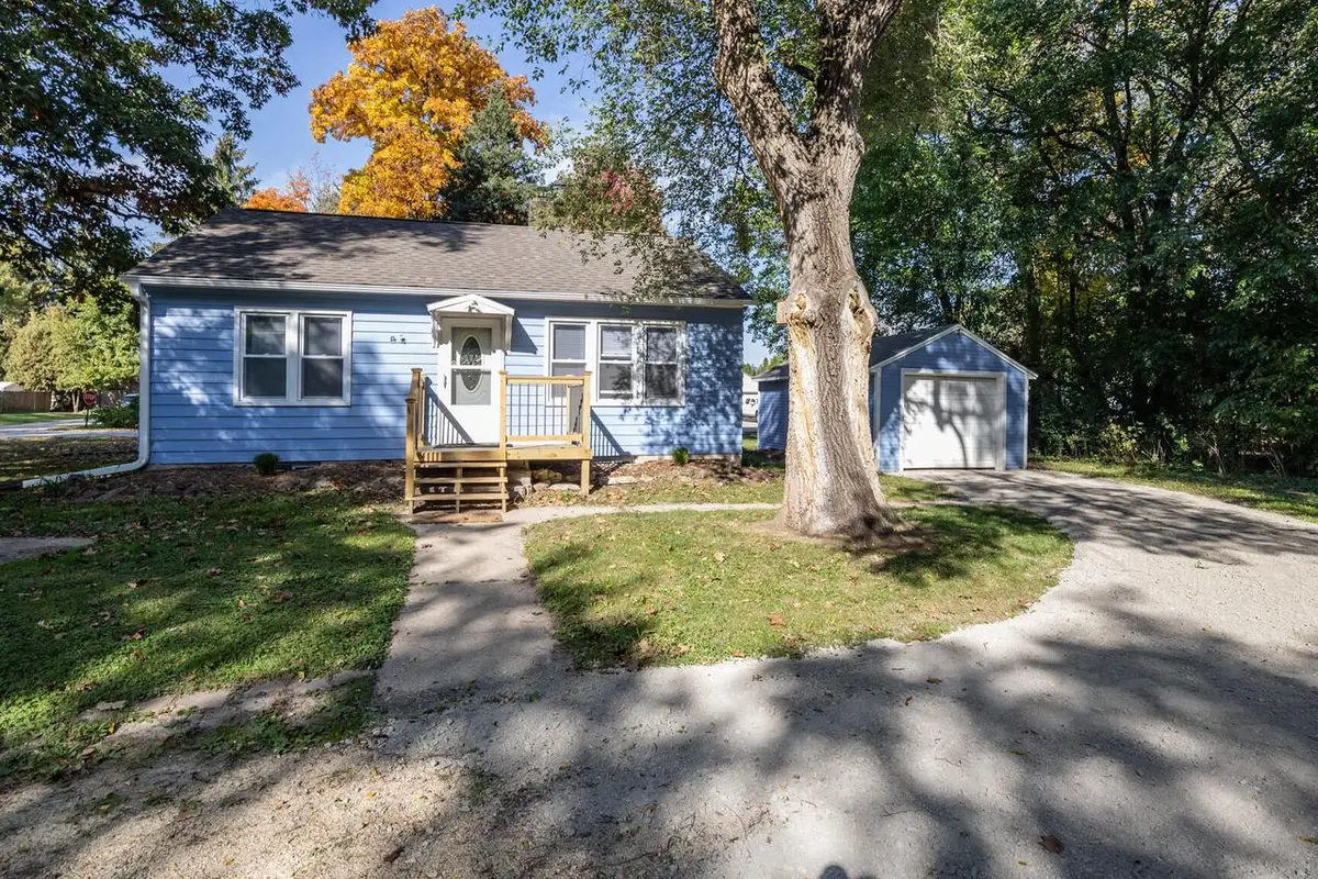 N55W37239 Roland STREET, Oconomowoc, WI 53066 - #1