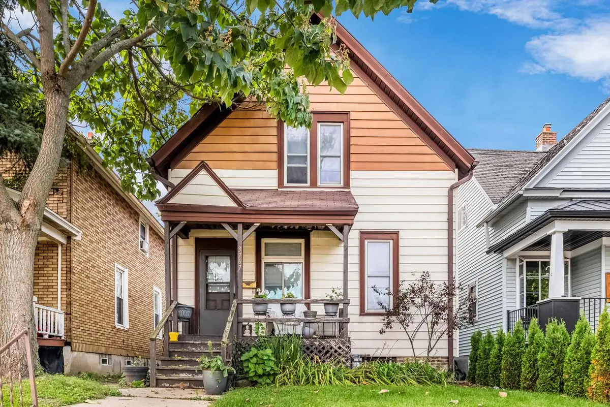 3767 S Pennsylvania AVENUE, Saint Francis, WI 53235 - #1