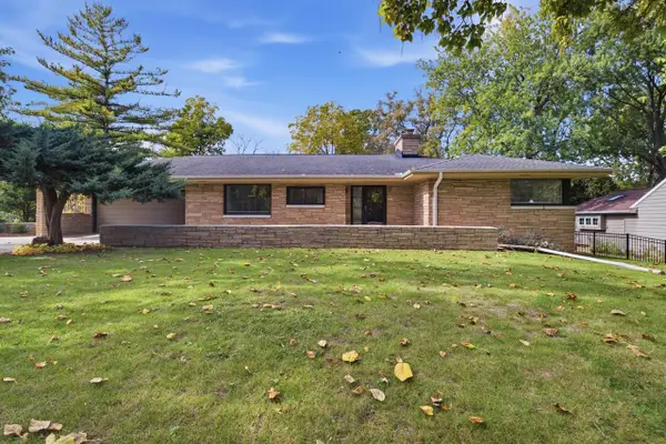 1231 N 121st STREET, Wauwatosa, WI 53226