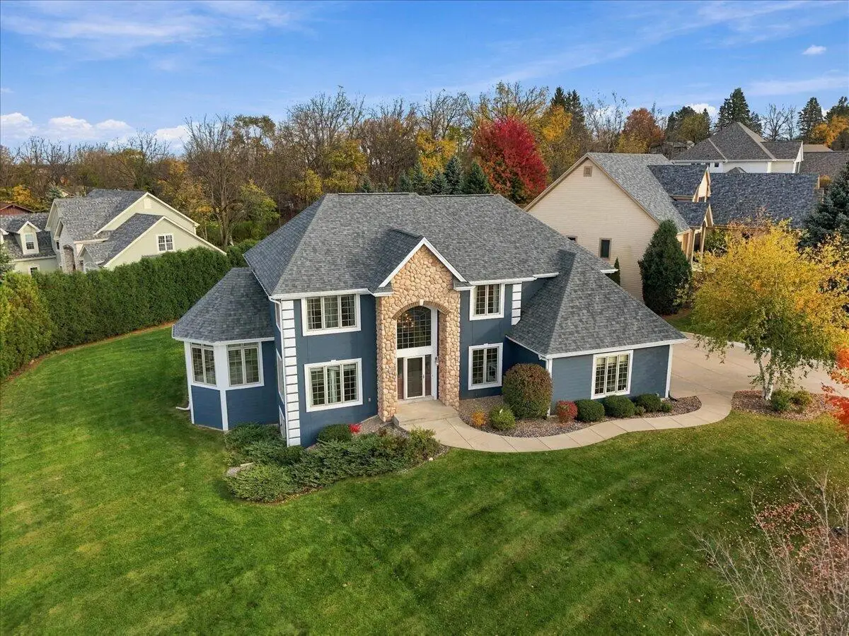 W217N5422 Taylors Woods DRIVE, Menomonee Falls, WI 53051 - #1