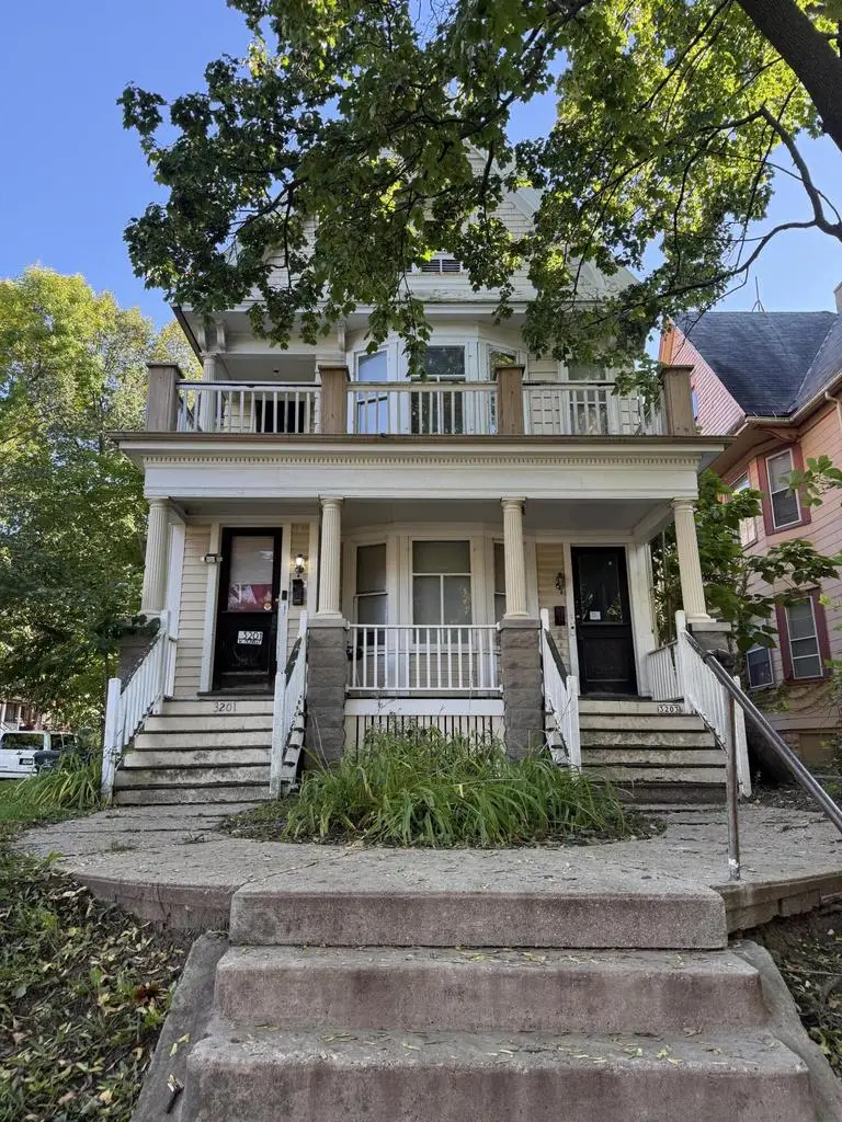 3201 W McKinley BOULEVARD #3203, Milwaukee, WI 53208 - #1