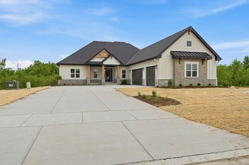 N51W18906 Quietwood DRIVE, Menomonee Falls, WI 53051 - #1
