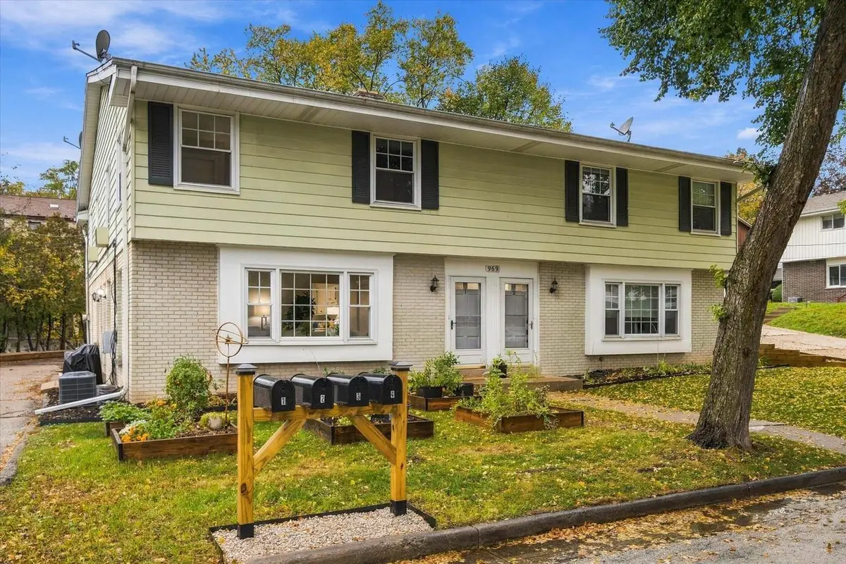 969 N 123rd STREET, Wauwatosa, WI 53226 - #1
