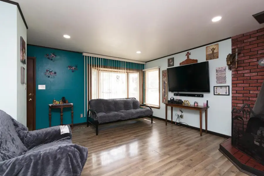N89W15242 Cleveland AVENUE, Menomonee Falls, WI 53051 - #2