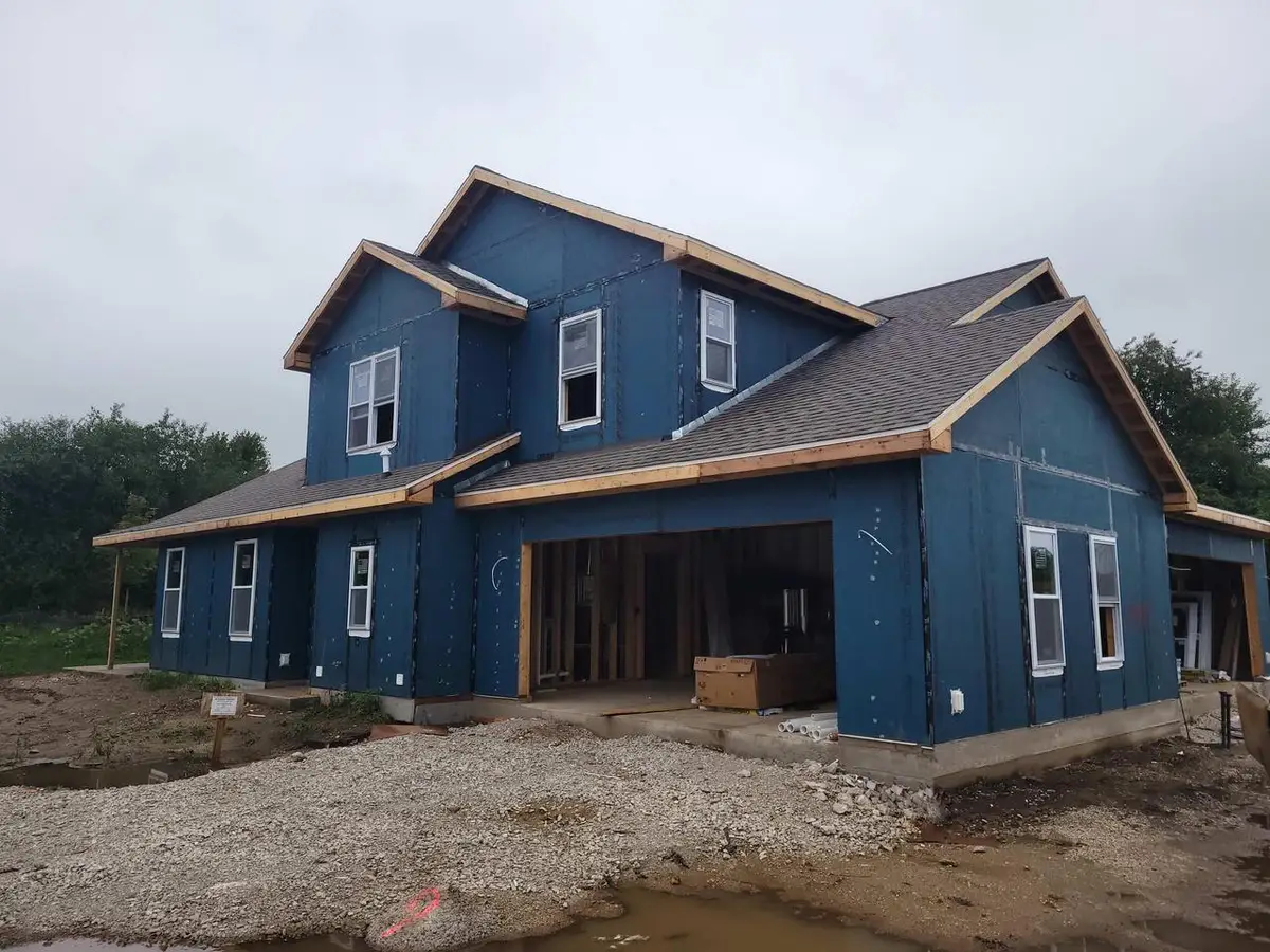 3933 Willow DRIVE, Waukesha, WI 53189 - #1