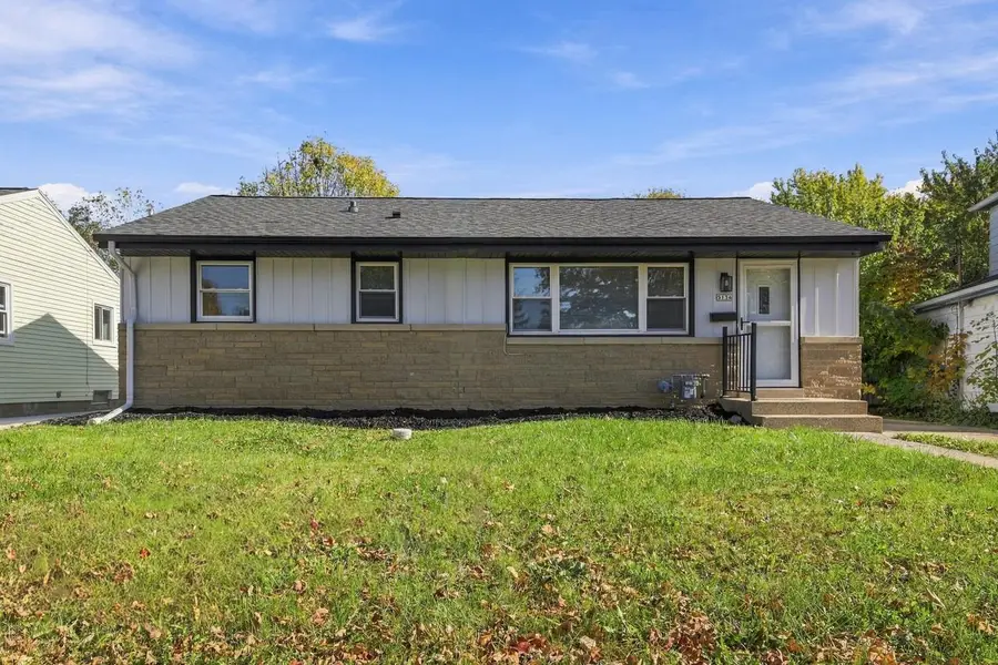5134 N 81st STREET, Milwaukee, WI 53218 - #3