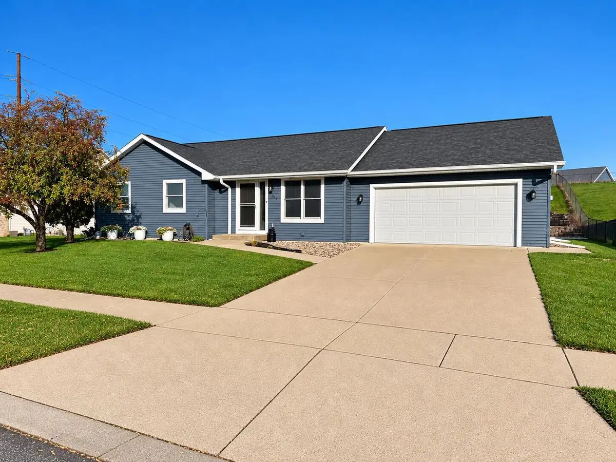 603 Pioneer DRIVE, Holmen, WI 54636 - #1