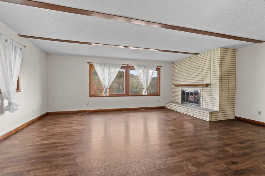 W5570 State Road 33, La Crosse, WI 54601 - #2