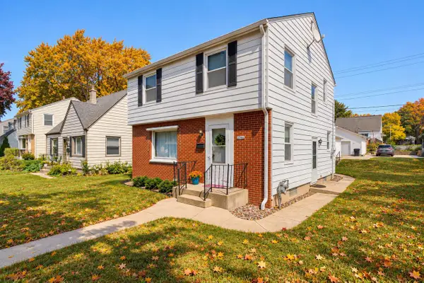 3744 N 100th STREET, Milwaukee, WI 53222