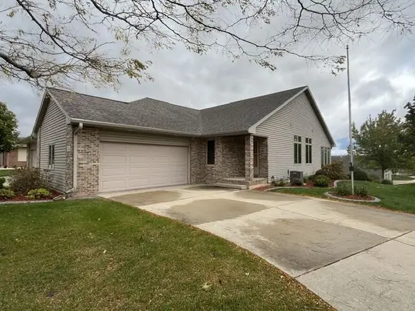 211 Heritage DRIVE #23, Fort Atkinson, WI 53538