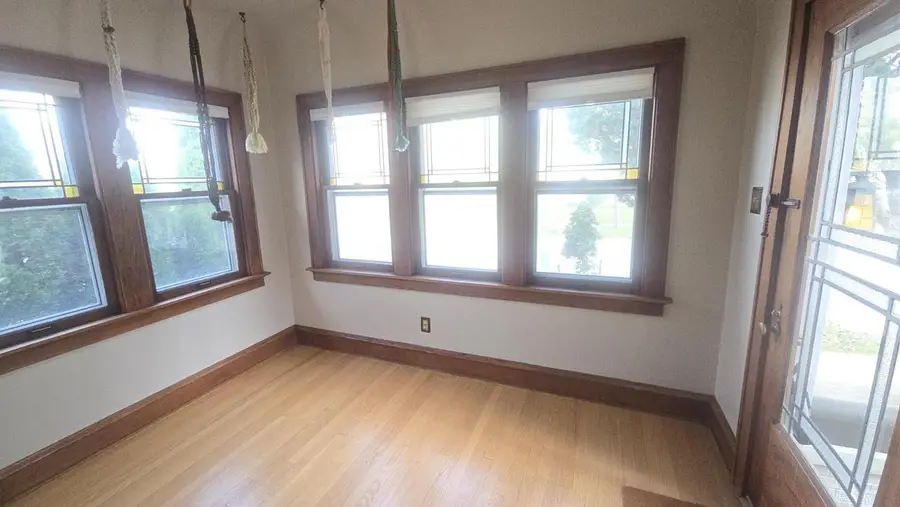 5925 W Lloyd STREET, Milwaukee, WI 53208 - #3