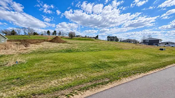 21574 WOLFE RUN LANE #21562/21558, Galesville, WI 54630