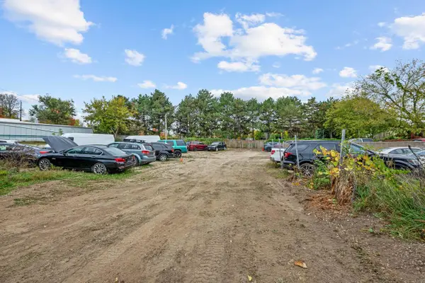 17 S 83RD STREET, West Allis, WI 53214