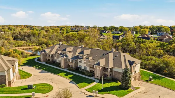 2987 W Drexel AVENUE #322, Franklin, WI 53132