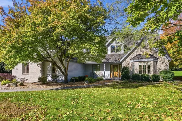 N25W26469 Fox Den COURT, Pewaukee, WI 53072