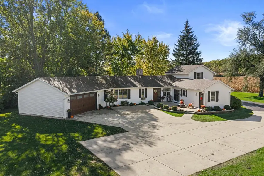 18828 Plank ROAD, Union Grove, WI 53182 - #2