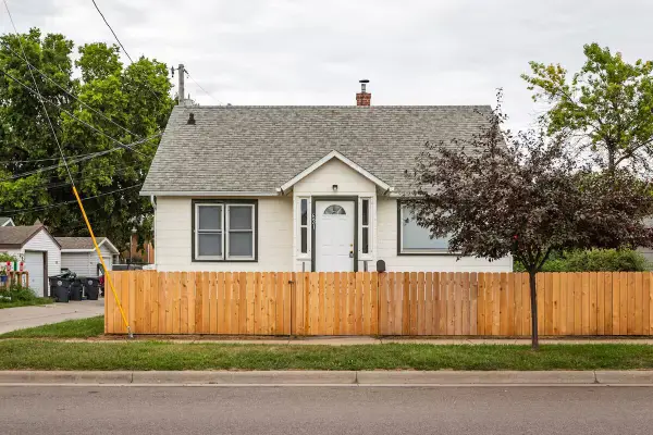 621 Farnam STREET, La Crosse, WI 54601