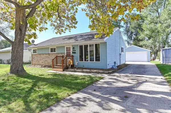 2893 S 96th STREET, West Allis, WI 53227