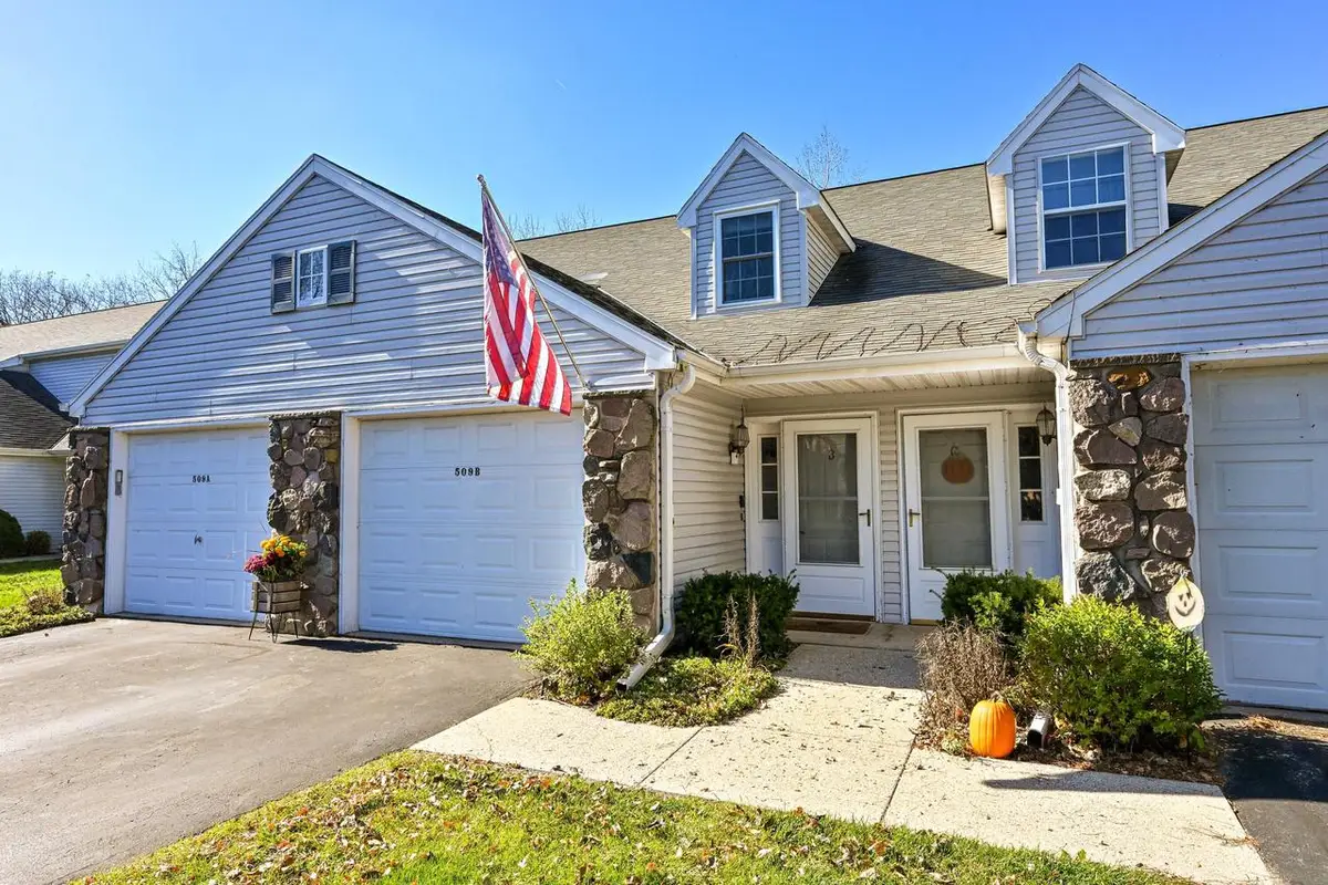 509 Lake Bluff ROAD #B, Thiensville, WI 53092 - #1
