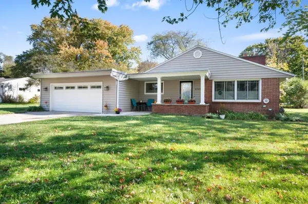 8900 N Greenvale ROAD, Bayside, WI 53217
