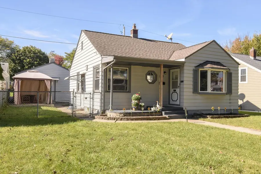 3163 S 22nd STREET, Milwaukee, WI 53215 - #2