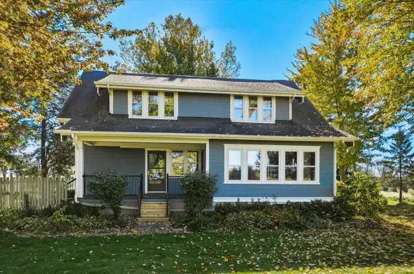 9731 W Highland ROAD, Mequon, WI 53097