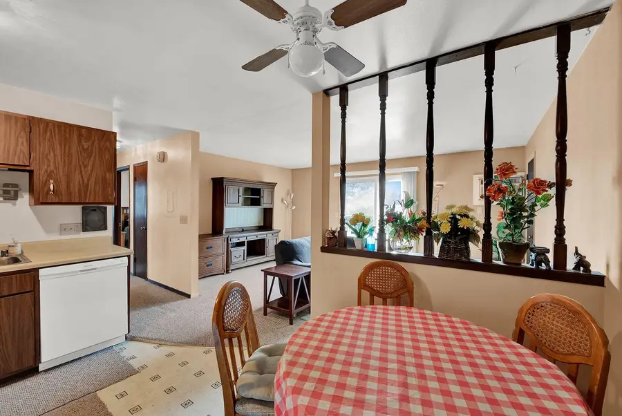 4909 Scotts WAY #202, Racine, WI 53402 - #3