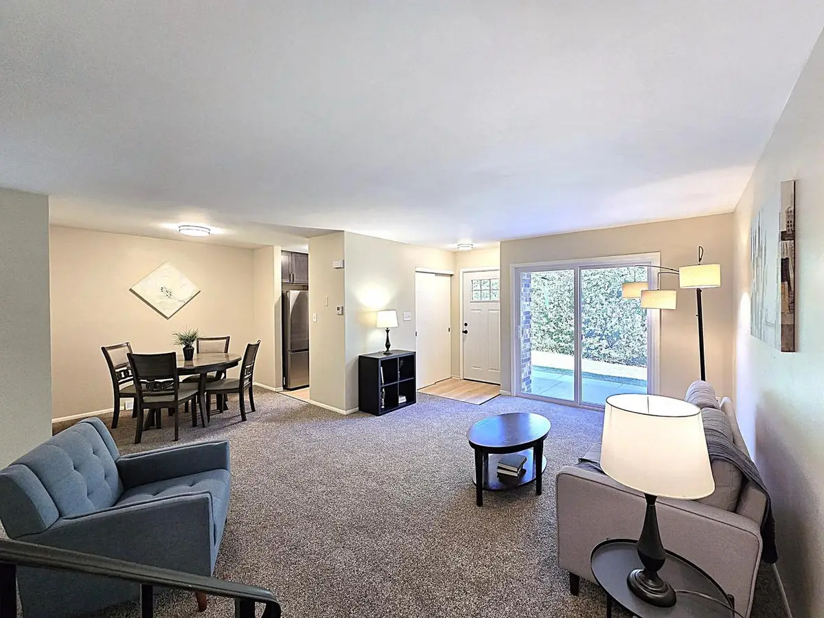 3961 W College AVENUE, Milwaukee, WI 53221 - #1